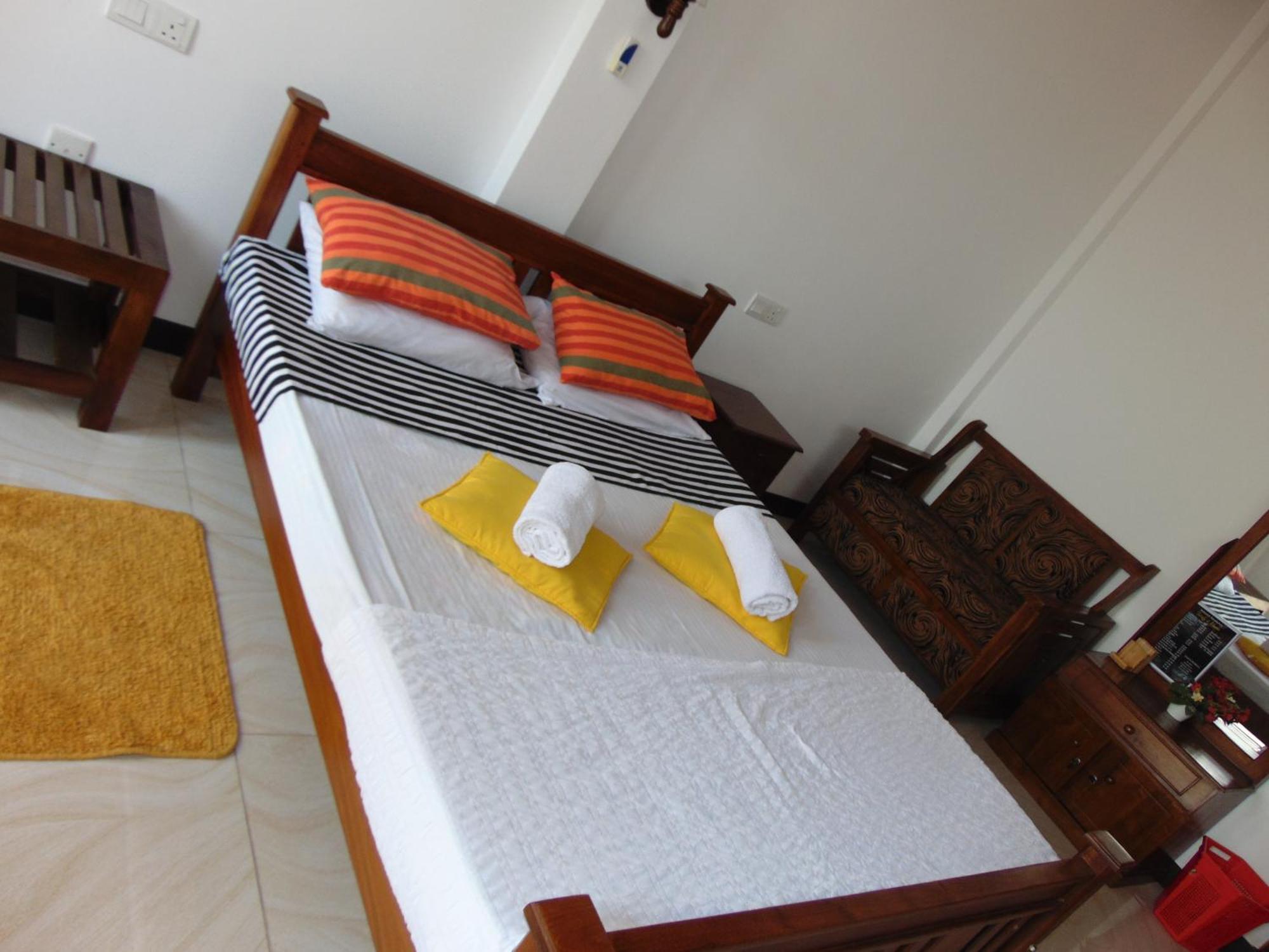 Innovick Residence Kandy Luaran gambar